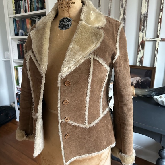 Genuine Wilson’s Leather Tan Suede and Faux Fur Women's Jacket - Picture 2 of 7